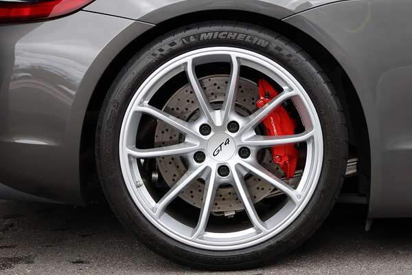 2016 Porsche Cayman GT4 981