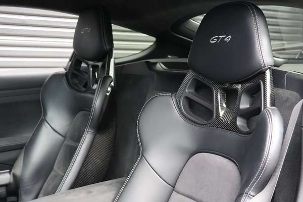 2016 Porsche Cayman GT4 981