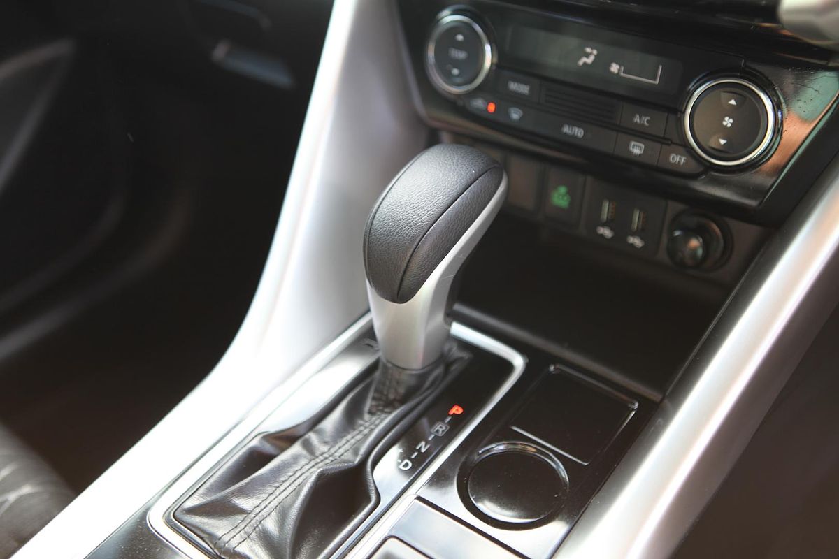 2018 Mitsubishi Eclipse Cross LS YA