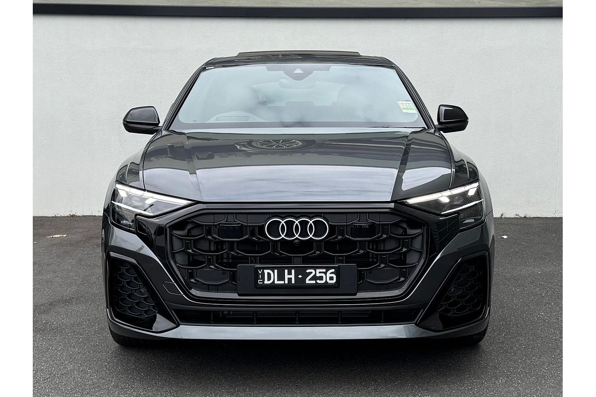 2024 Audi Q8 50 TDI S line F1