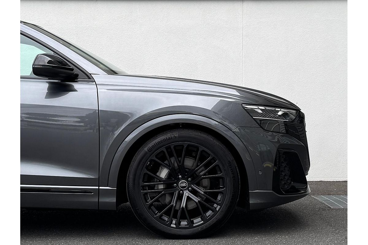 2024 Audi Q8 50 TDI S line F1
