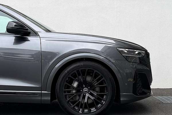 2024 Audi Q8 50 TDI S line F1