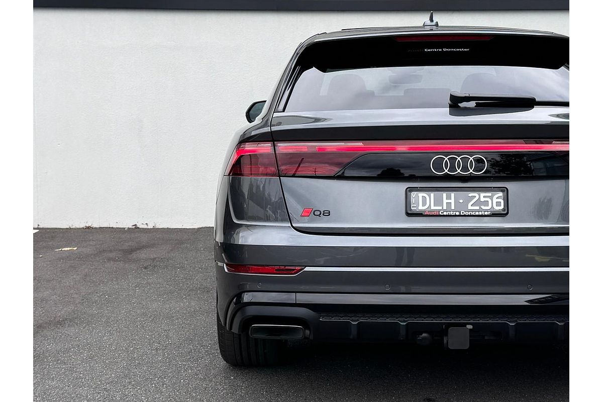 2024 Audi Q8 50 TDI S line F1
