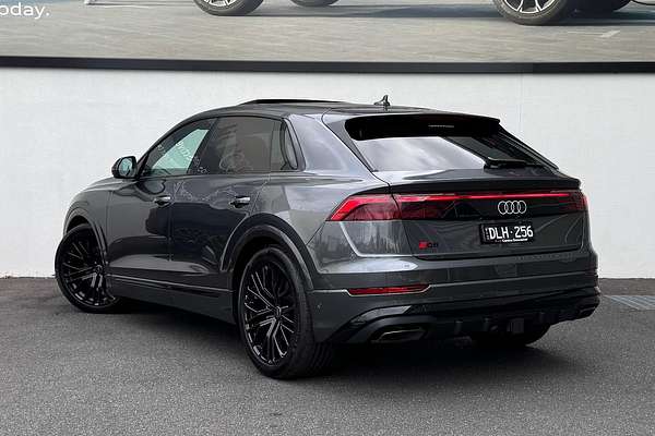 2024 Audi Q8 50 TDI S line F1