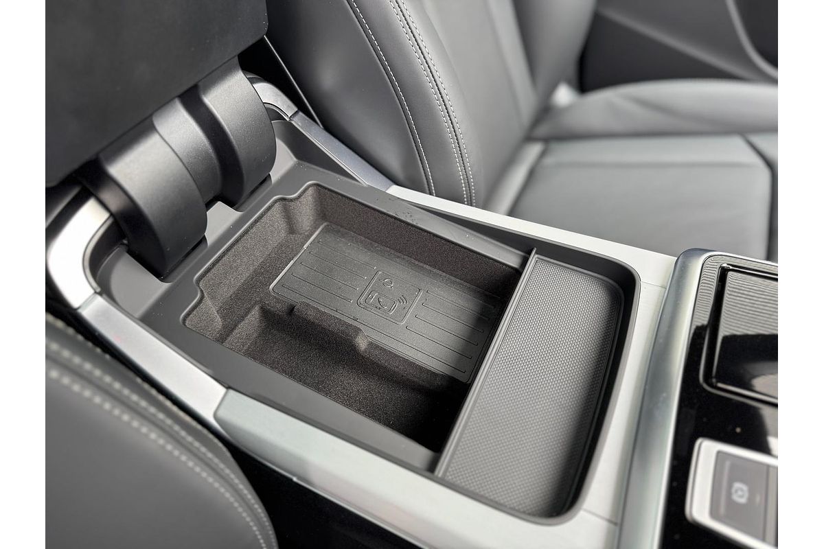 2024 Audi Q8 50 TDI S line F1