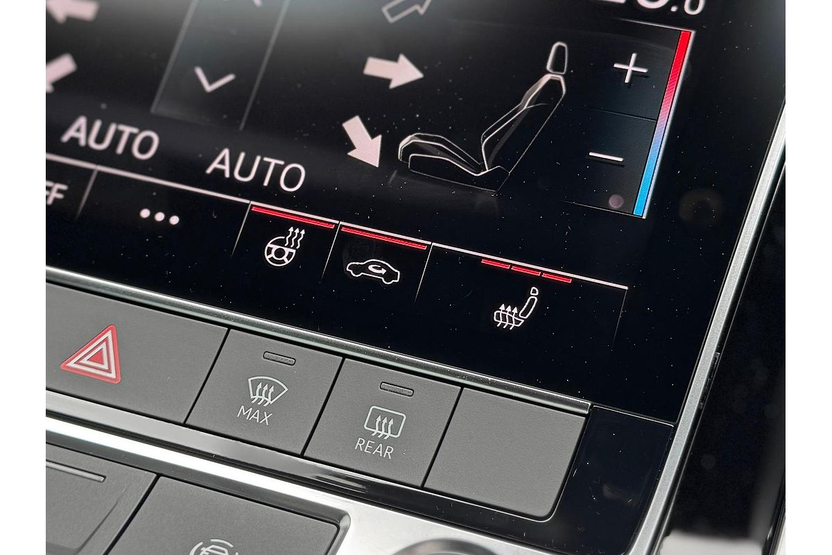 2024 Audi Q8 50 TDI S line F1