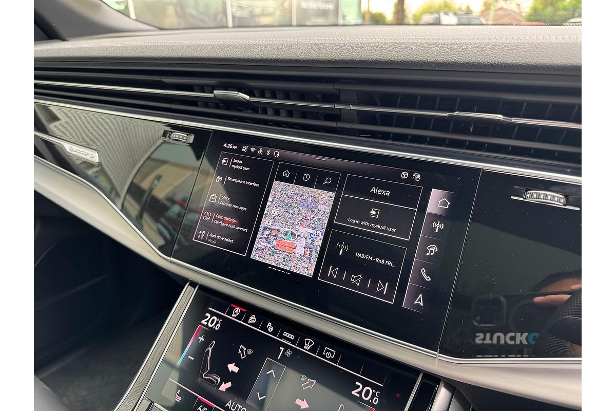2024 Audi Q8 50 TDI S line F1