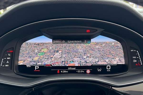 2024 Audi Q8 50 TDI S line F1
