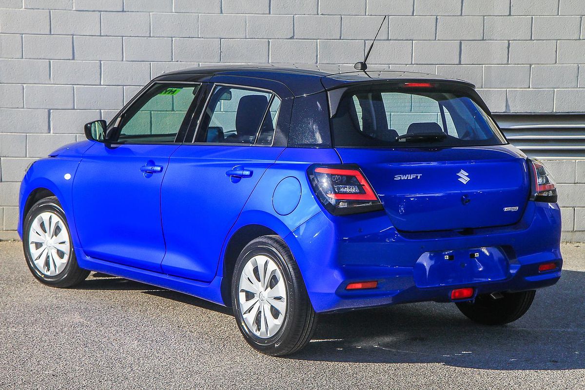 2025 Suzuki Swift Hybrid UZ