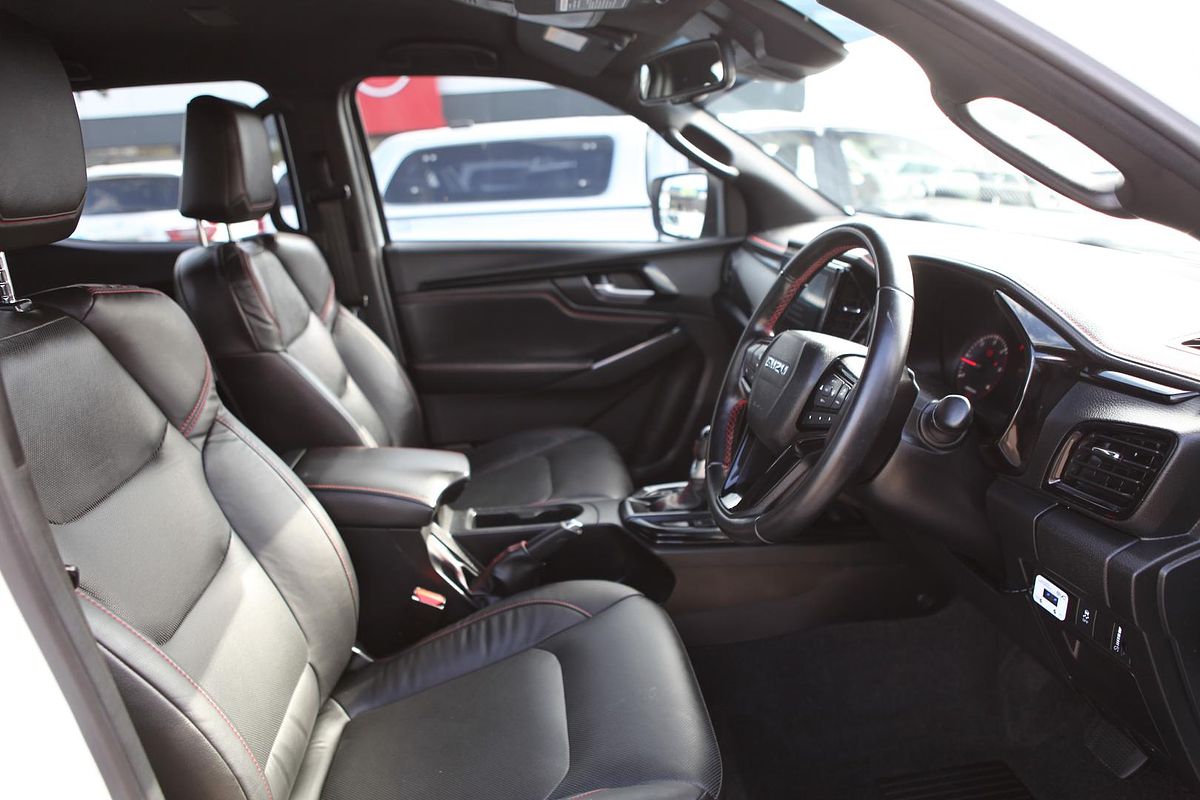 2022 Isuzu D-MAX X-TERRAIN 4X4