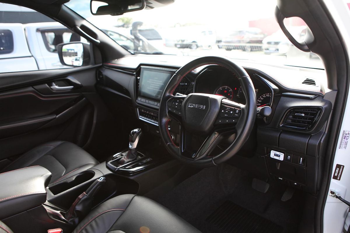 2022 Isuzu D-MAX X-TERRAIN 4X4