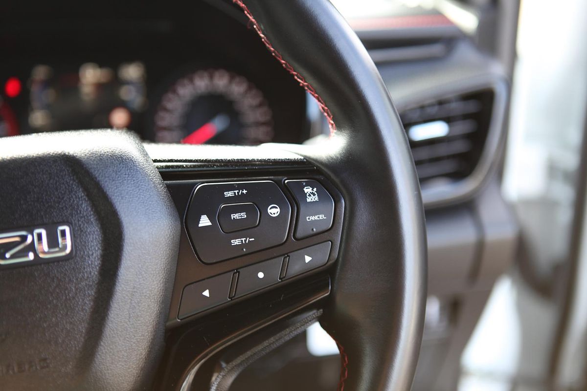 2022 Isuzu D-MAX X-TERRAIN 4X4
