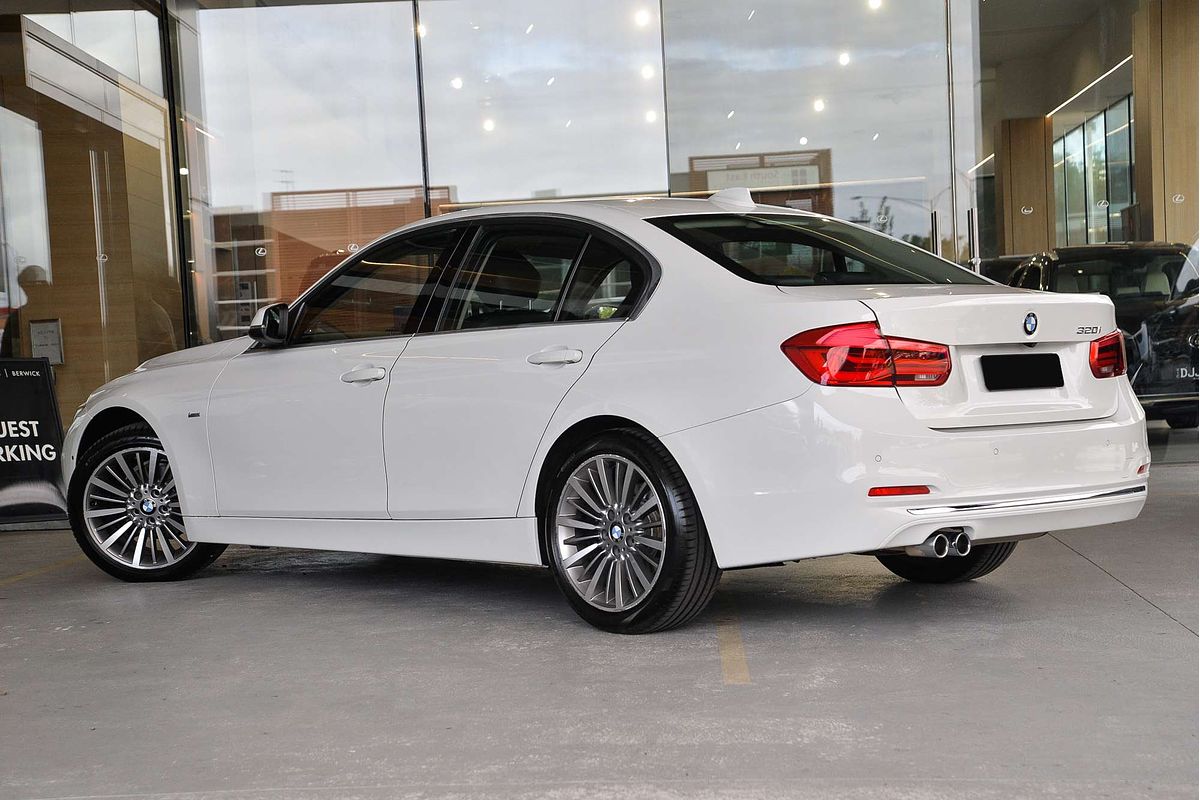 2017 BMW 3 Series 320i Luxury Line F30 LCI