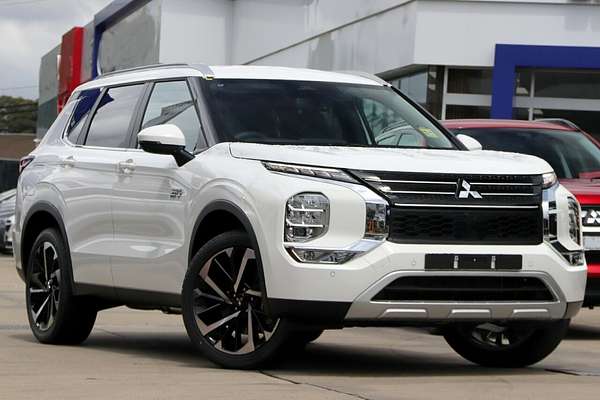 2024 Mitsubishi Outlander PHEV Aspire ZM