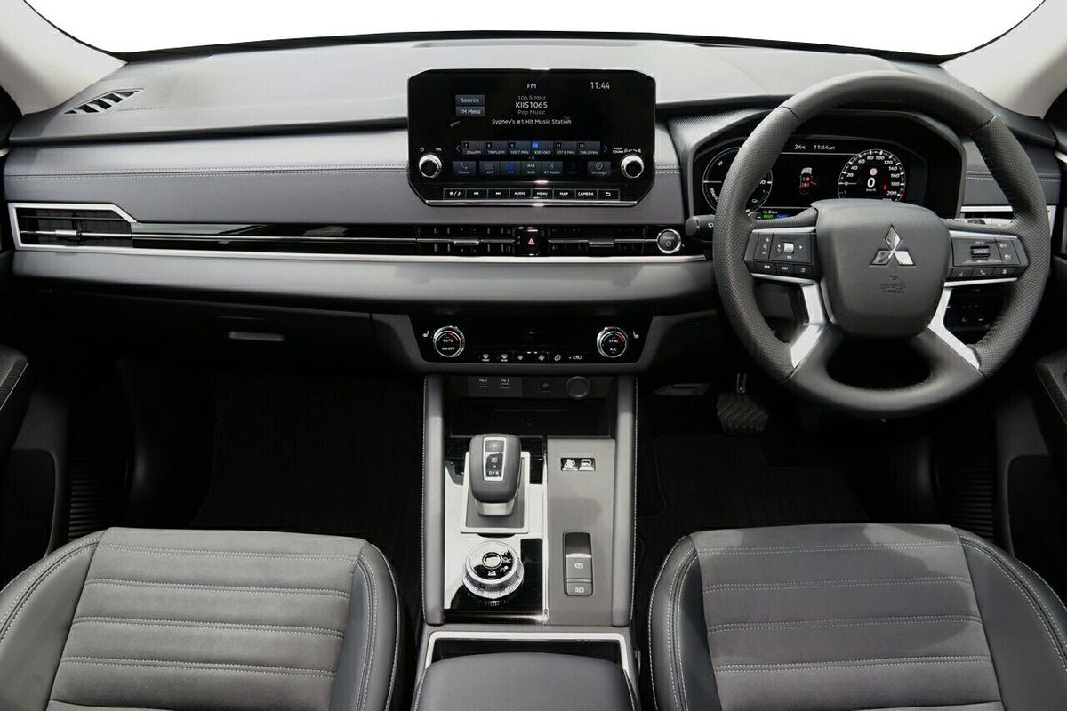 2024 Mitsubishi Outlander PHEV Aspire ZM