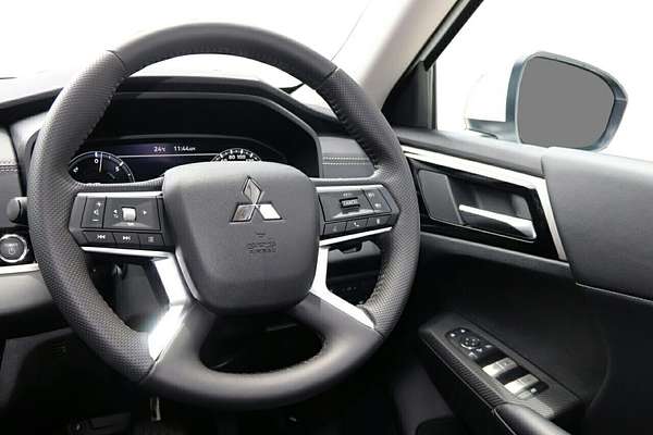 2024 Mitsubishi Outlander PHEV Aspire ZM