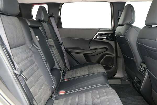 2024 Mitsubishi Outlander PHEV Aspire ZM