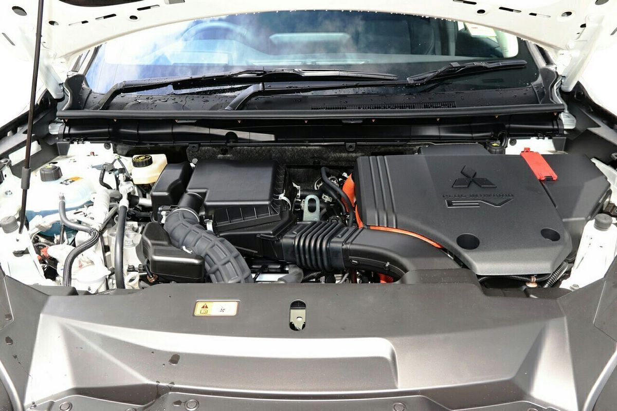 2024 Mitsubishi Outlander PHEV Aspire ZM