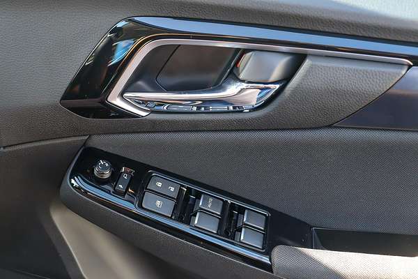 2025 Isuzu MU-X LS-U