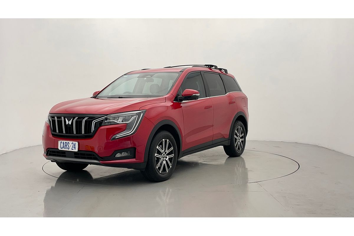 2023 Mahindra XUV700 AX7L