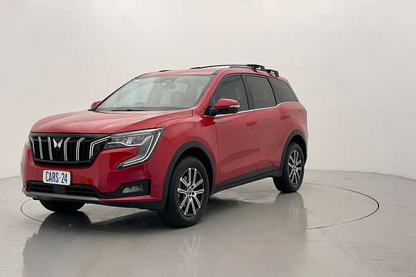 2023 Mahindra XUV700 AX7L