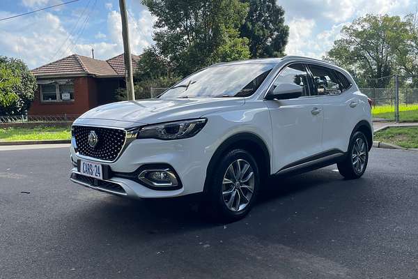 2022 MG HS Vibe SAS23