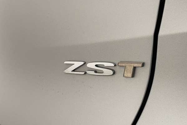2022 MG ZST Essence