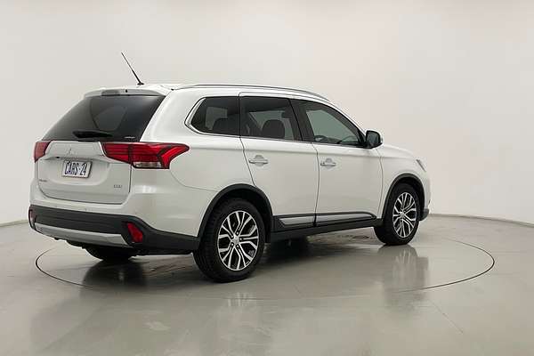 2015 Mitsubishi Outlander Exceed ZK