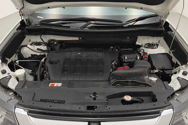 2015 Mitsubishi Outlander Exceed ZK