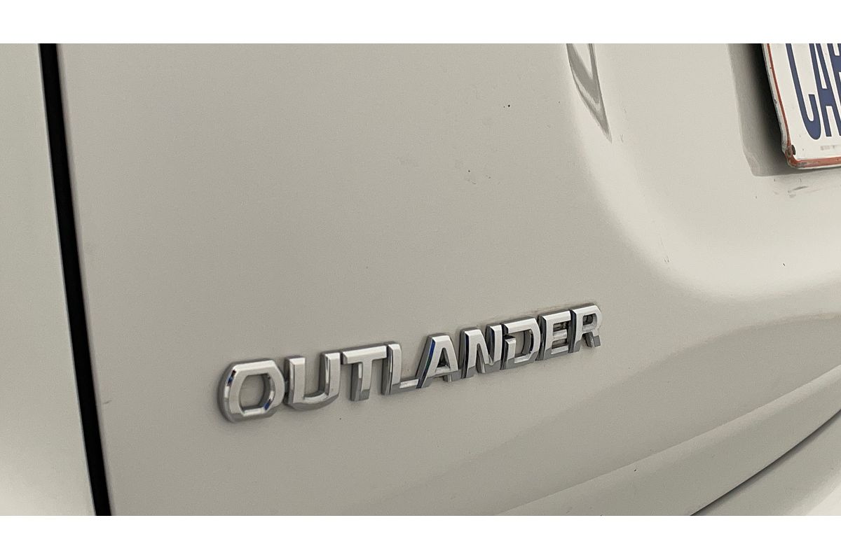 2015 Mitsubishi Outlander Exceed ZK