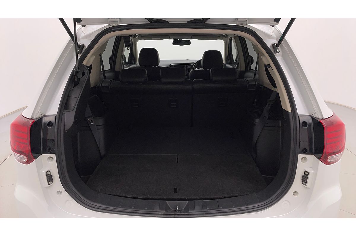 2015 Mitsubishi Outlander Exceed ZK