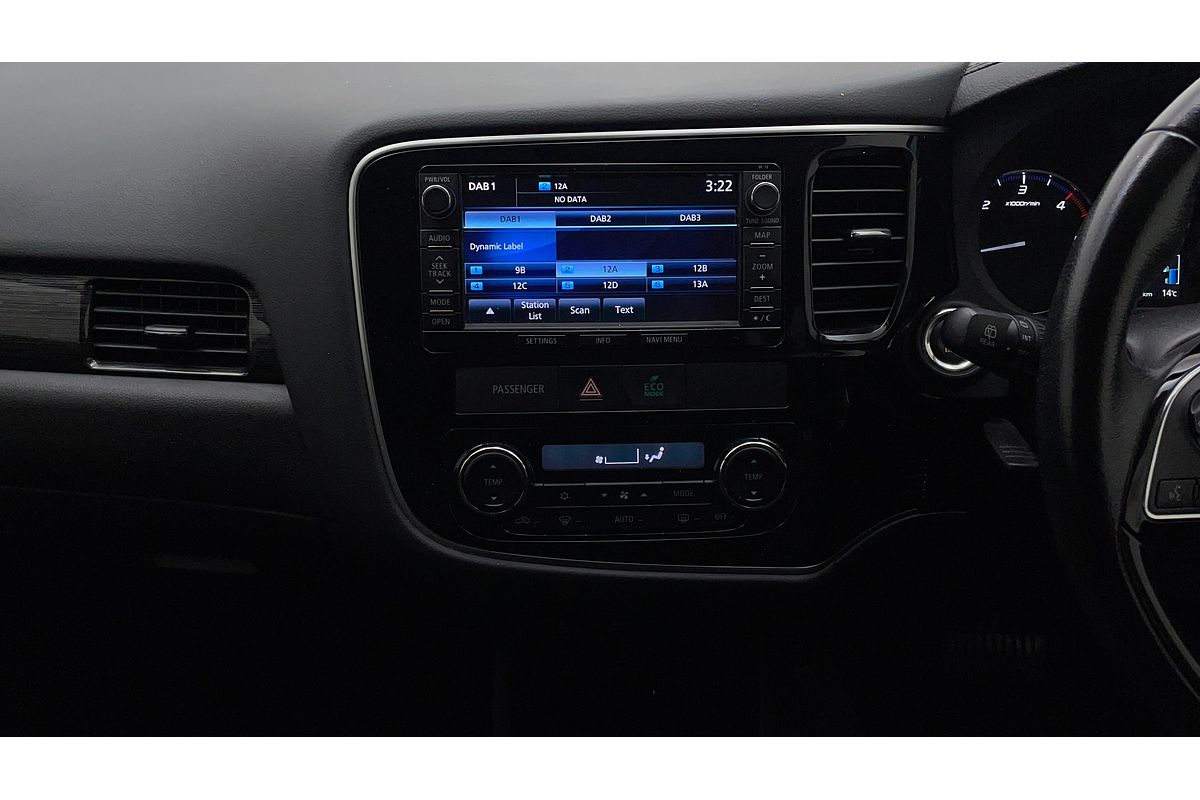 2015 Mitsubishi Outlander Exceed ZK