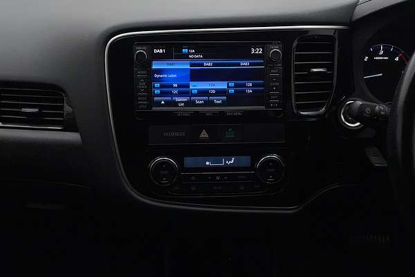 2015 Mitsubishi Outlander Exceed ZK