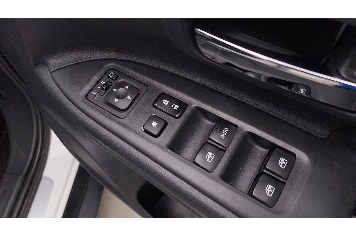 2015 Mitsubishi Outlander Exceed ZK