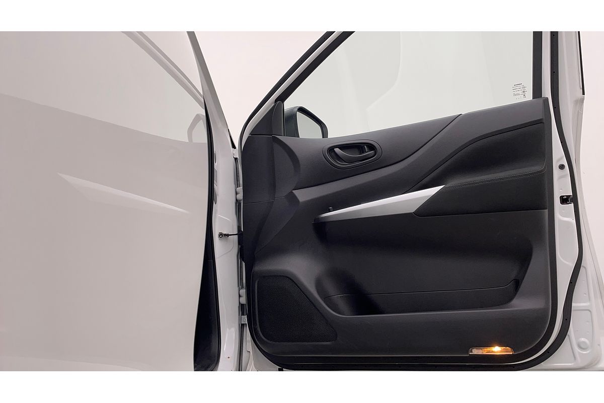 2021 Nissan Navara SL D23 Rear Wheel Drive