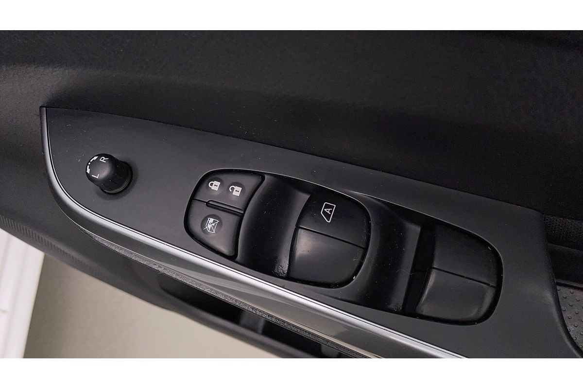 2021 Nissan Navara SL D23 Rear Wheel Drive