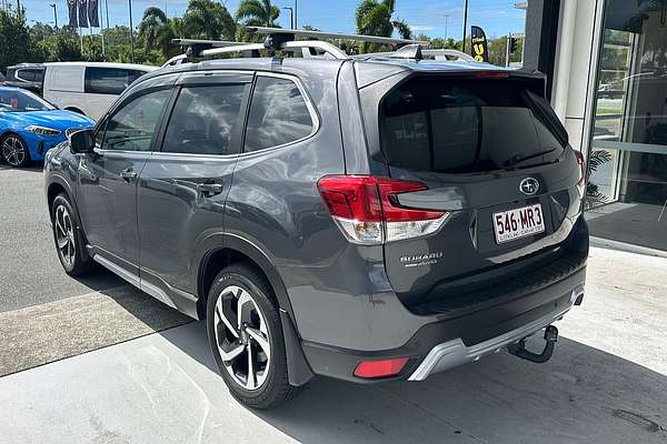2022 Subaru Forester 2.5i-S S5
