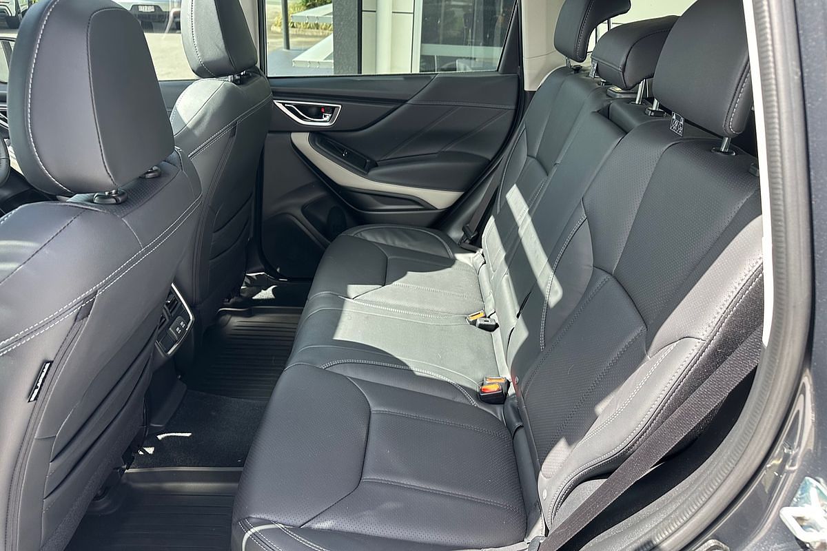 2022 Subaru Forester 2.5i-S S5