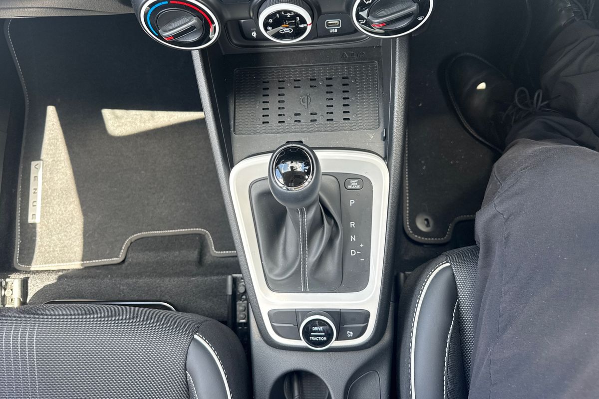 2023 Hyundai Venue Active QX.V5