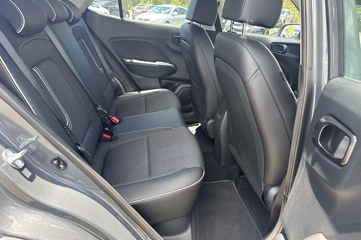 2023 Hyundai Venue Active QX.V5