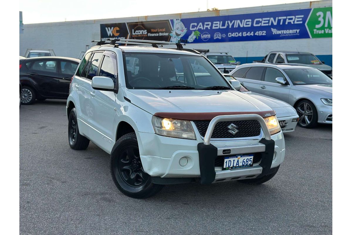 2010 Suzuki Grand Vitara  JB