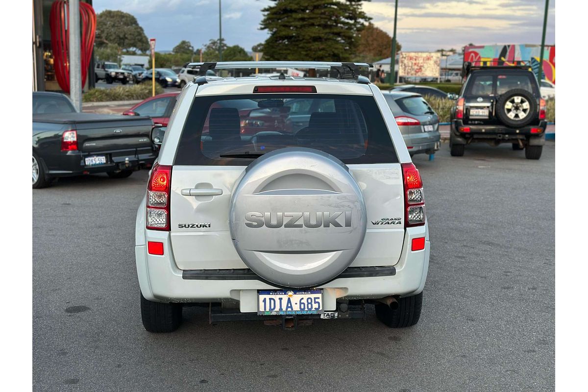 2010 Suzuki Grand Vitara  JB