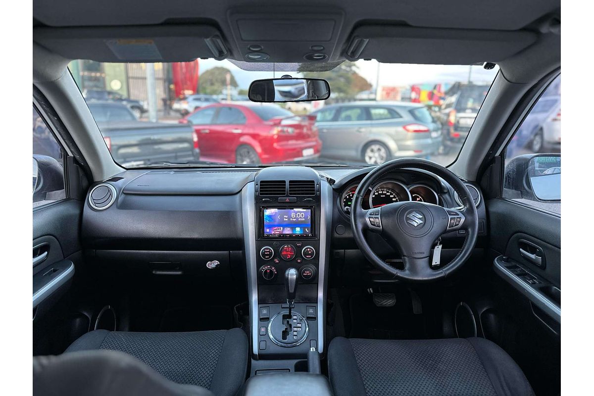2010 Suzuki Grand Vitara  JB