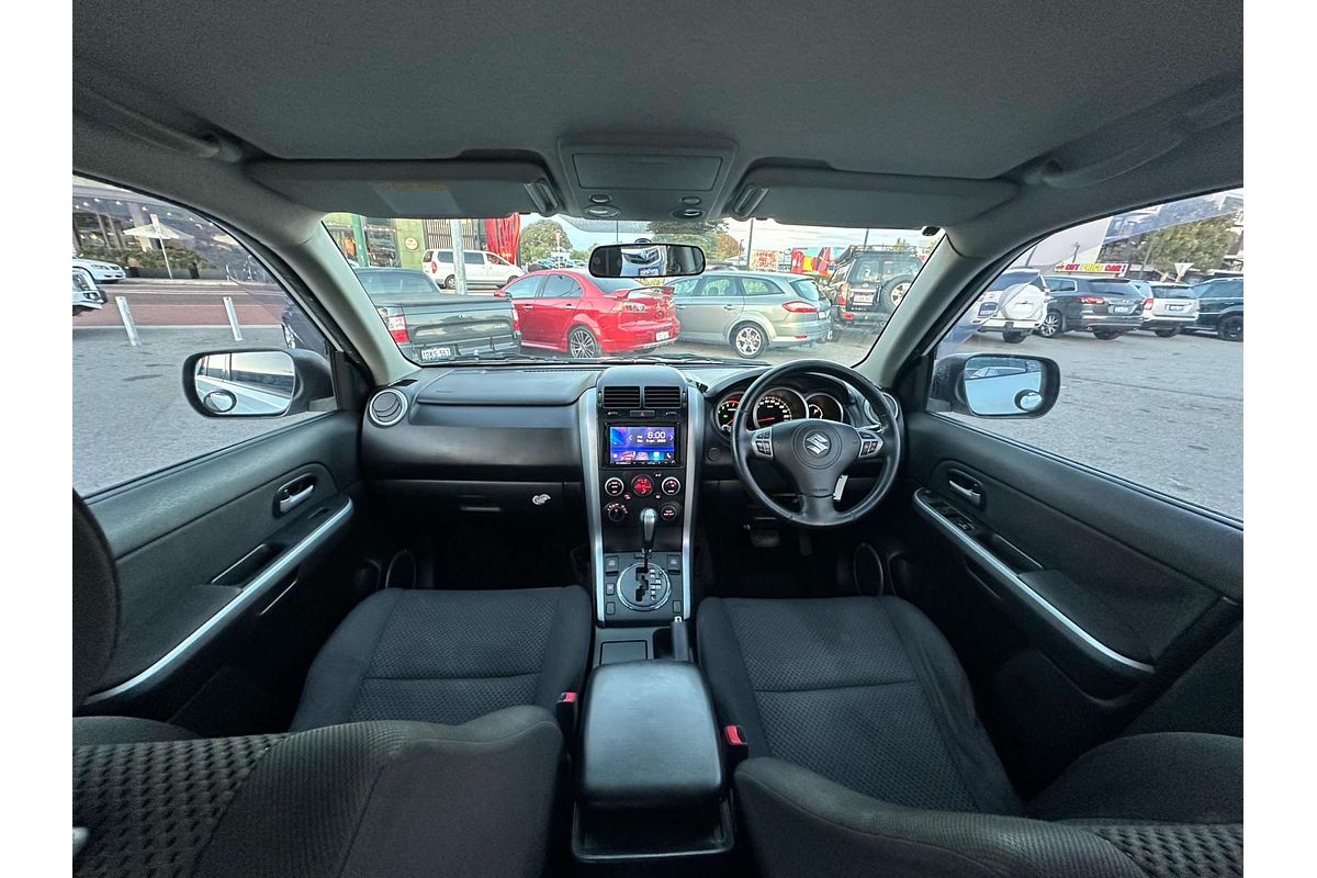 2010 Suzuki Grand Vitara  JB
