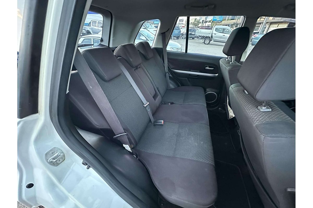 2010 Suzuki Grand Vitara  JB