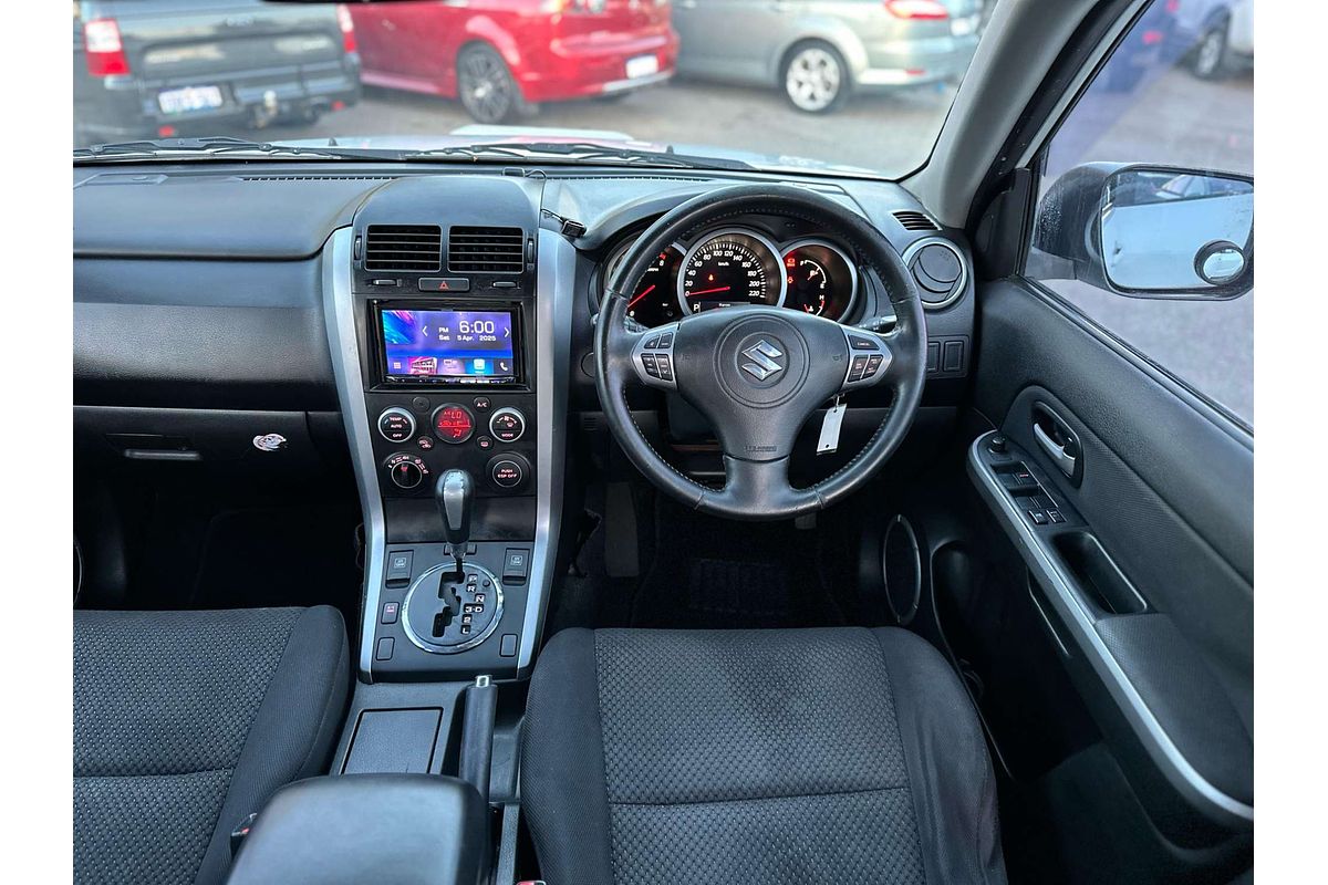 2010 Suzuki Grand Vitara  JB