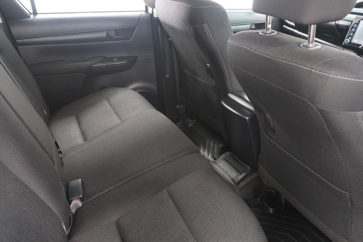 2021 Toyota Hilux SR GUN126R 4X4