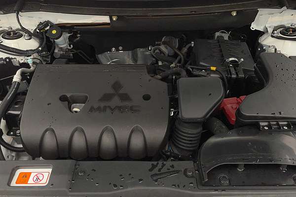2020 Mitsubishi Outlander ES ZL