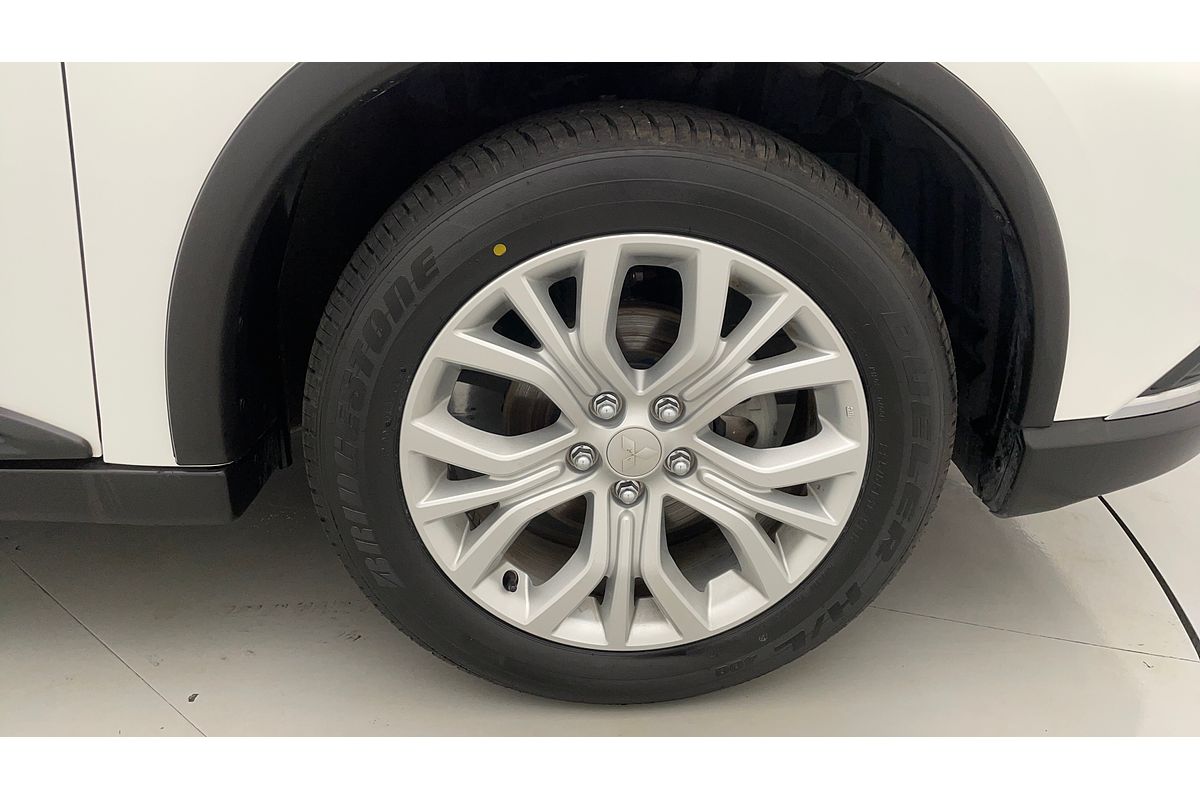 2020 Mitsubishi Outlander ES ZL