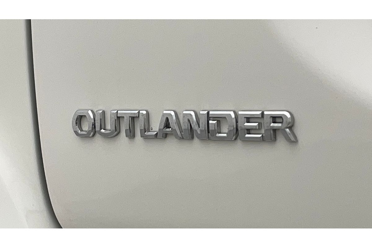 2020 Mitsubishi Outlander ES ZL